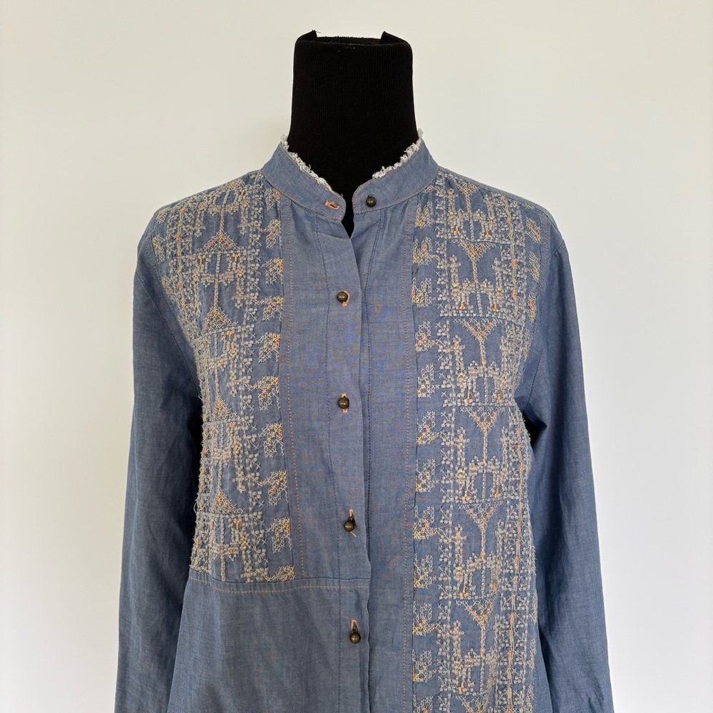 Blue Button-Up Shirt with Embroidered Design - Picture 3 of 8